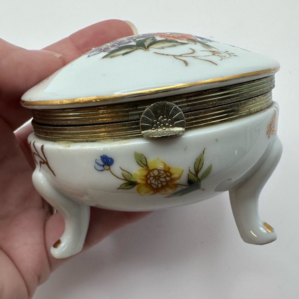 Vintage Lefton China Japan Floral Hinged Trinket Box Gold Trim - Picture 7 of 7